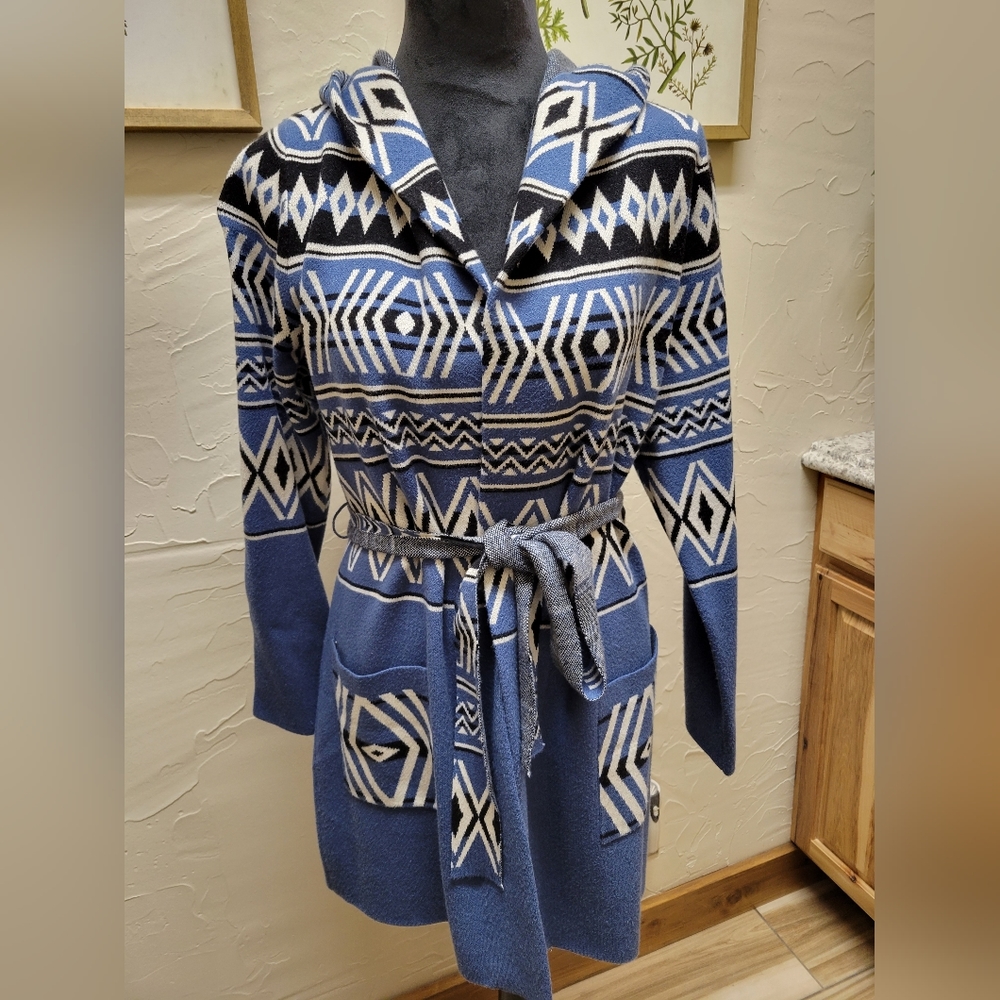 NWOT Aztec Cardigan Sweater Jacket Medium